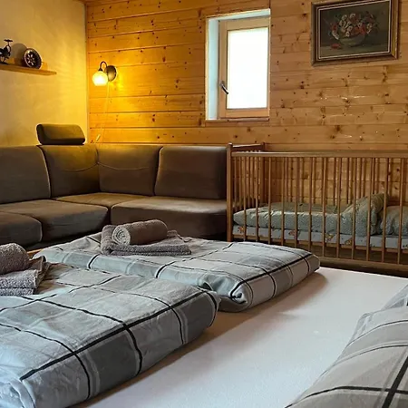 U Porubaena بيت للعطل Liptovsky Ondrej